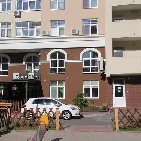 Solo Apartment Dragomanova Киев Екстериор снимка