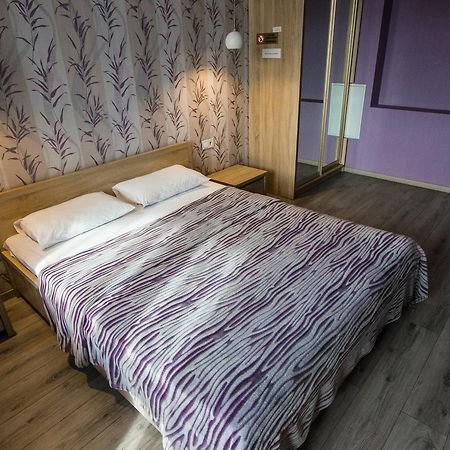 Solo Apartment Dragomanova Киев Екстериор снимка